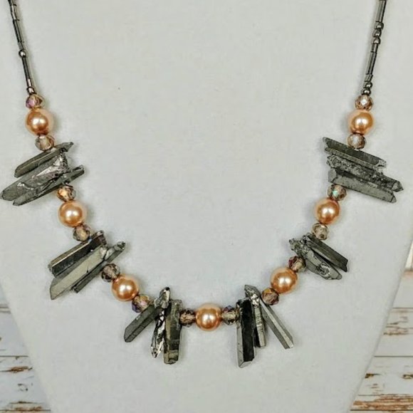 Artisan Crystal & Pearl Necklace - Picture 4 of 7